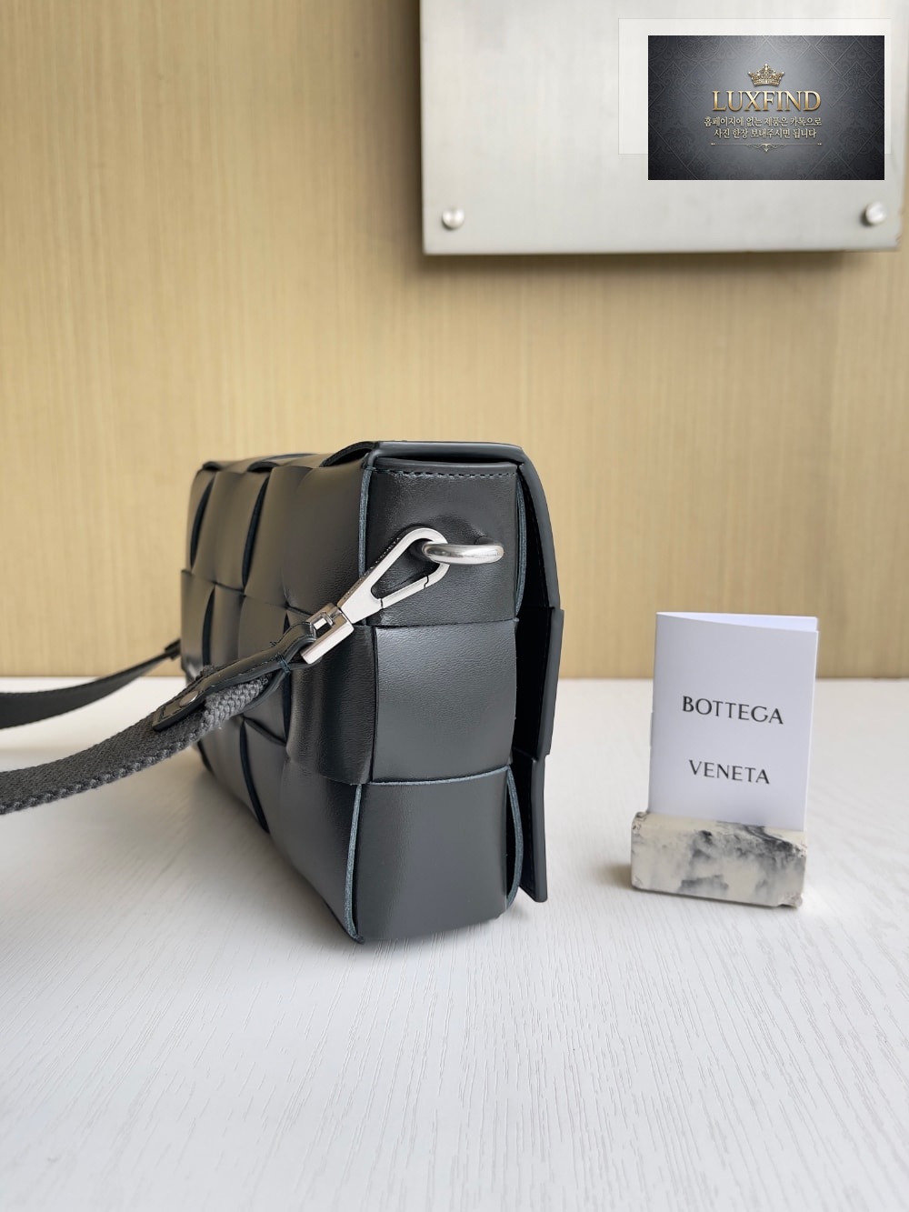 Bottega Veneta Cassette With Versatile Strap