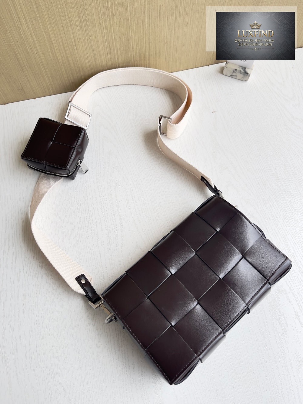Bottega Veneta Cassette With Versatile Strap