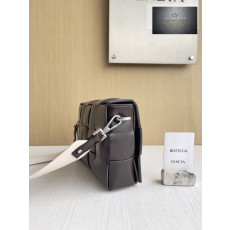Bottega Veneta Cassette With Versatile Strap