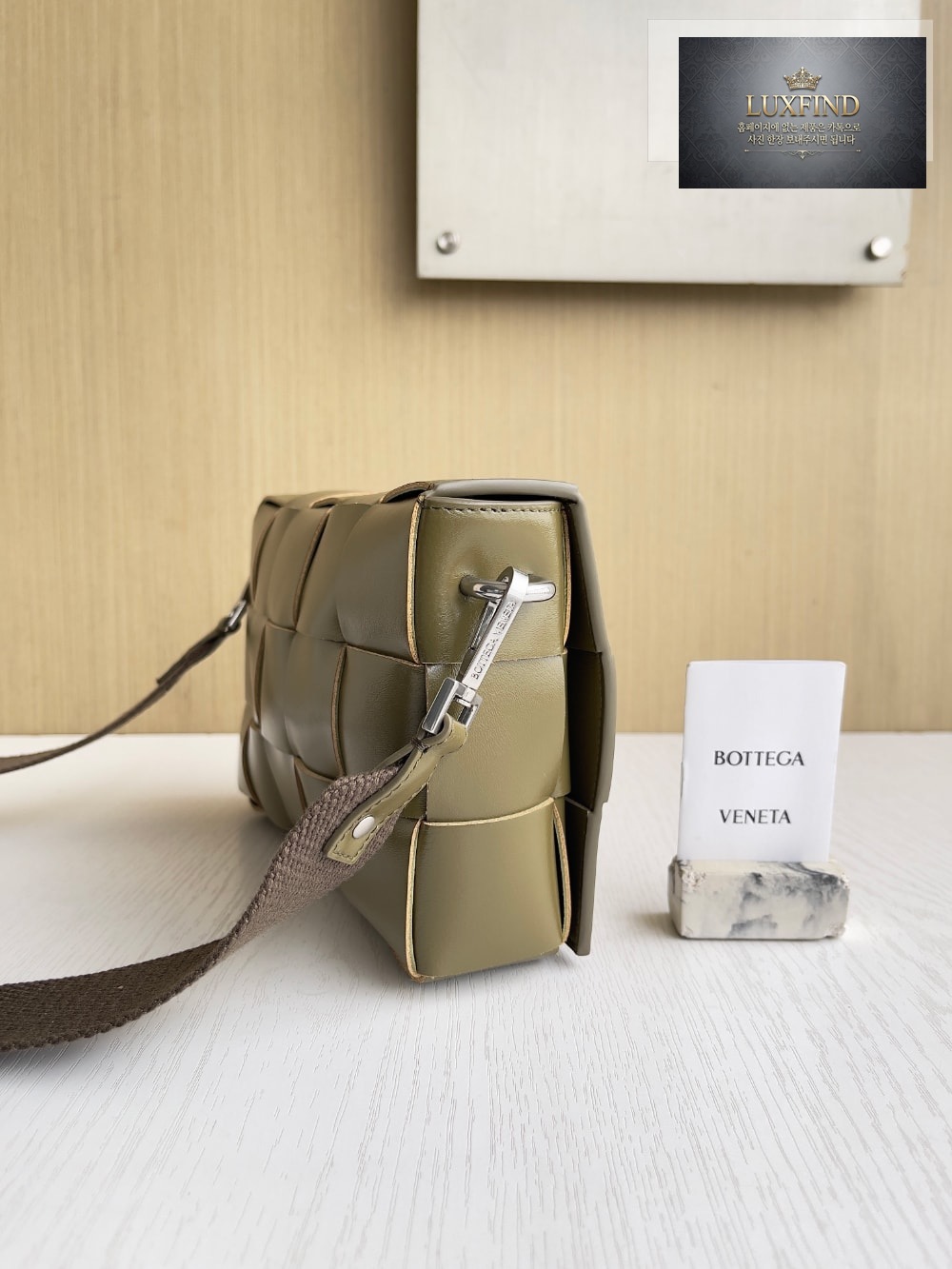 Bottega Veneta Cassette With Versatile Strap
