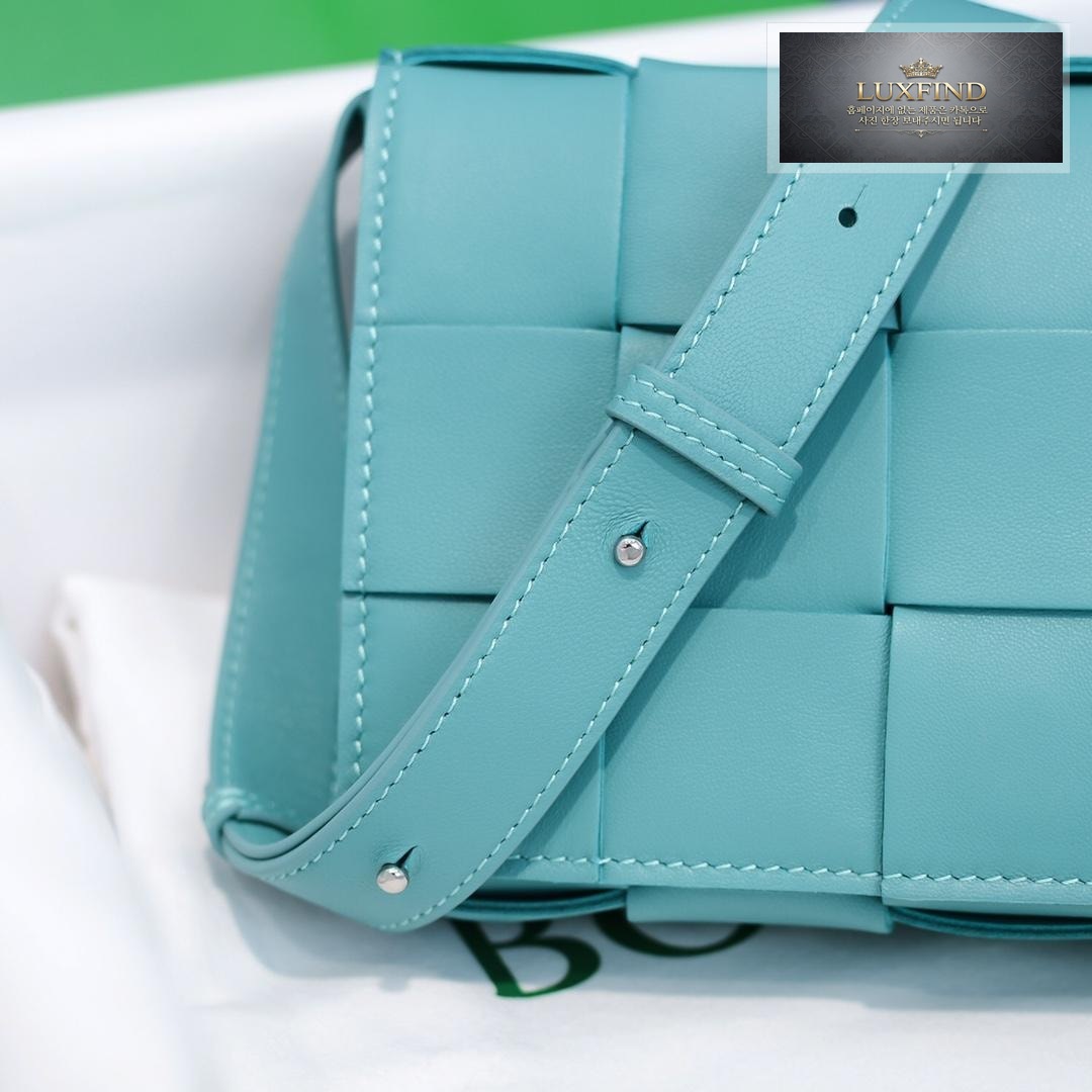 Bottega Veneta Cassette