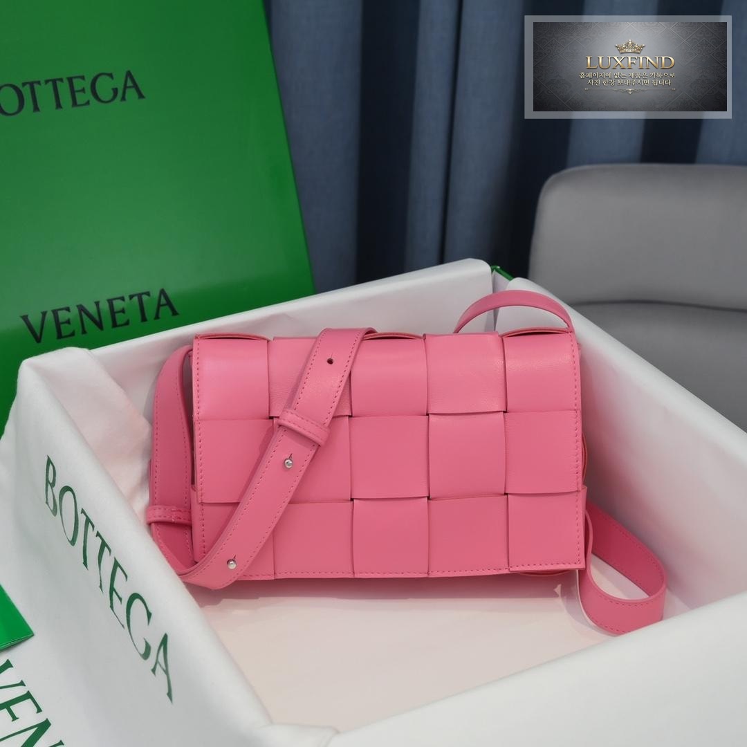 Bottega Veneta Cassette