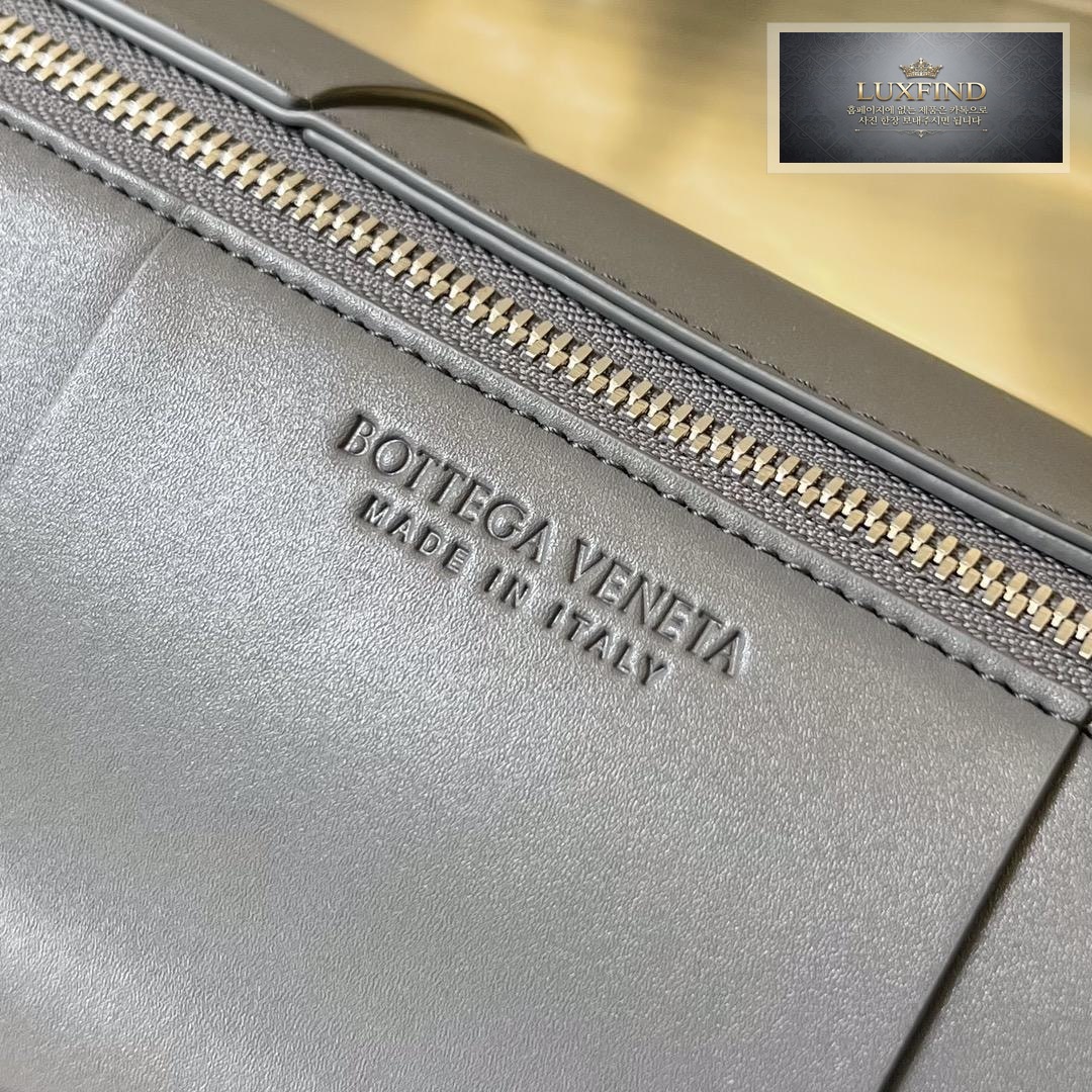Bottega Veneta Canette
