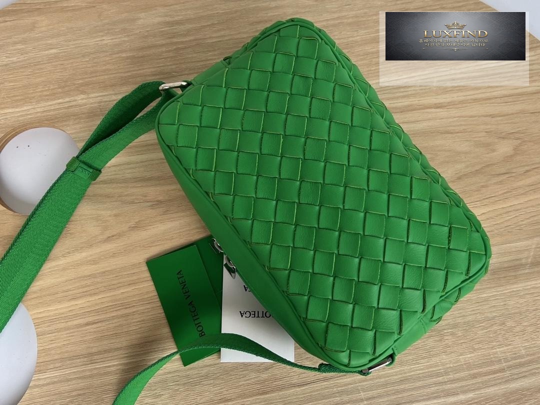 Bottega Veneta Camera