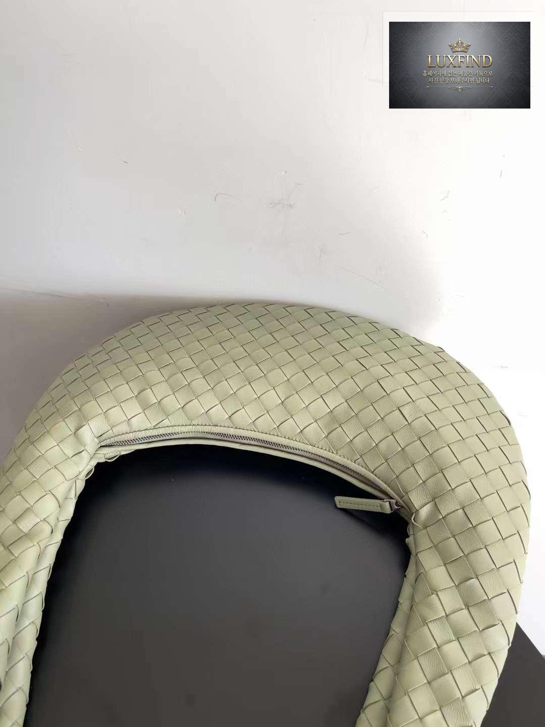 Bottega Veneta Buddy