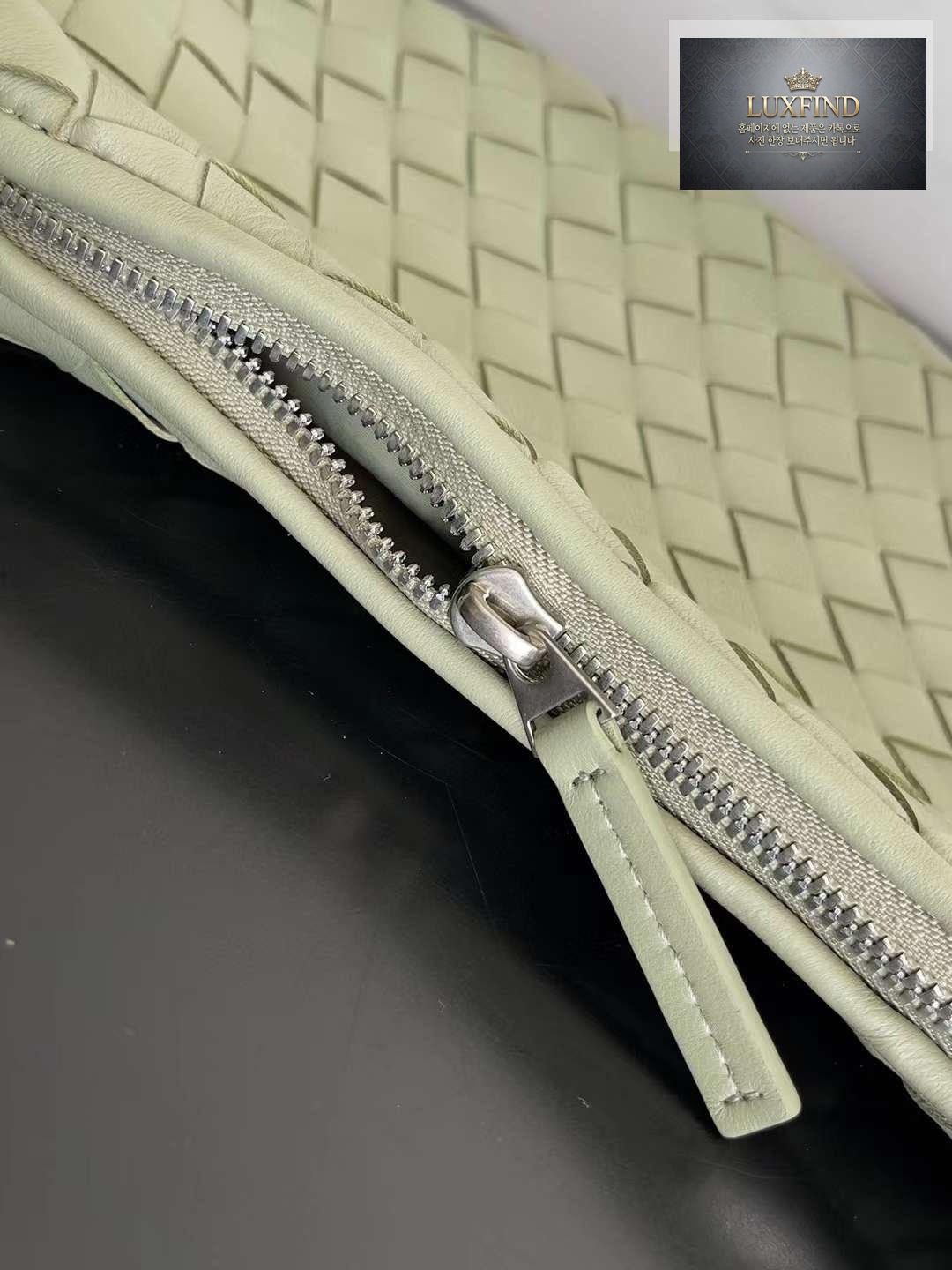 Bottega Veneta Buddy