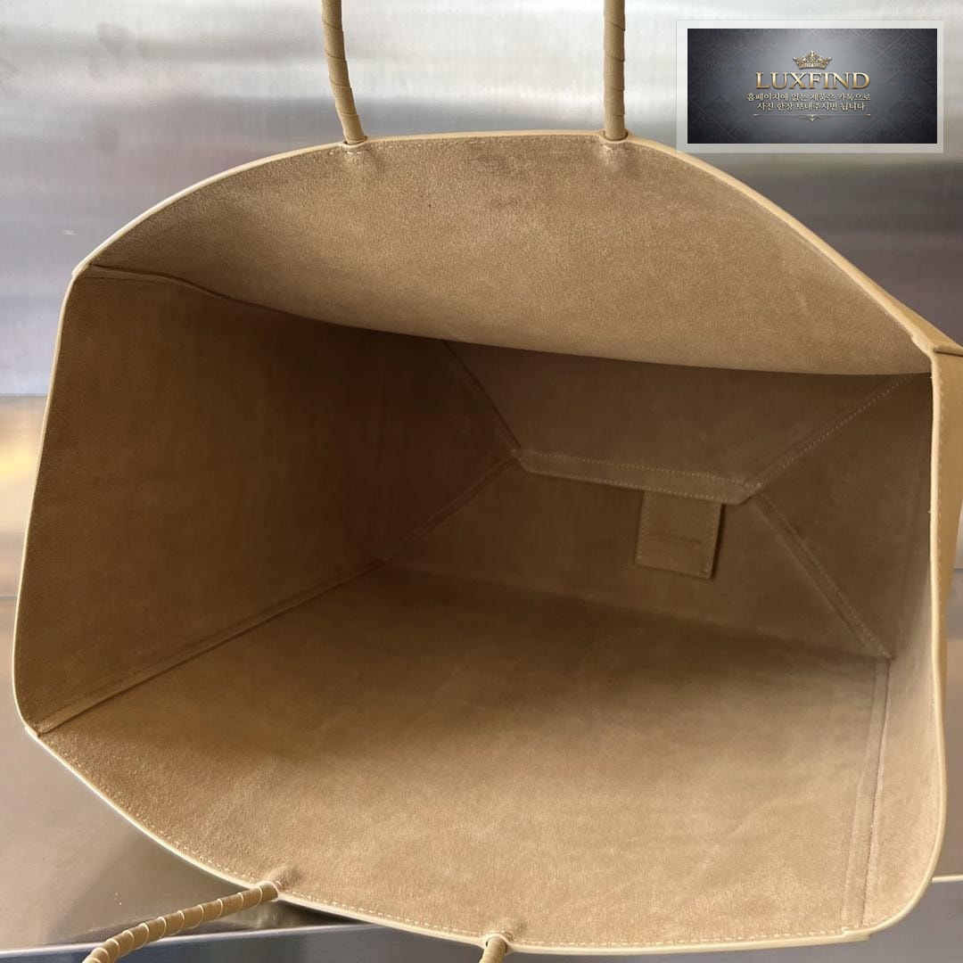 Bottega Veneta Brown Bag