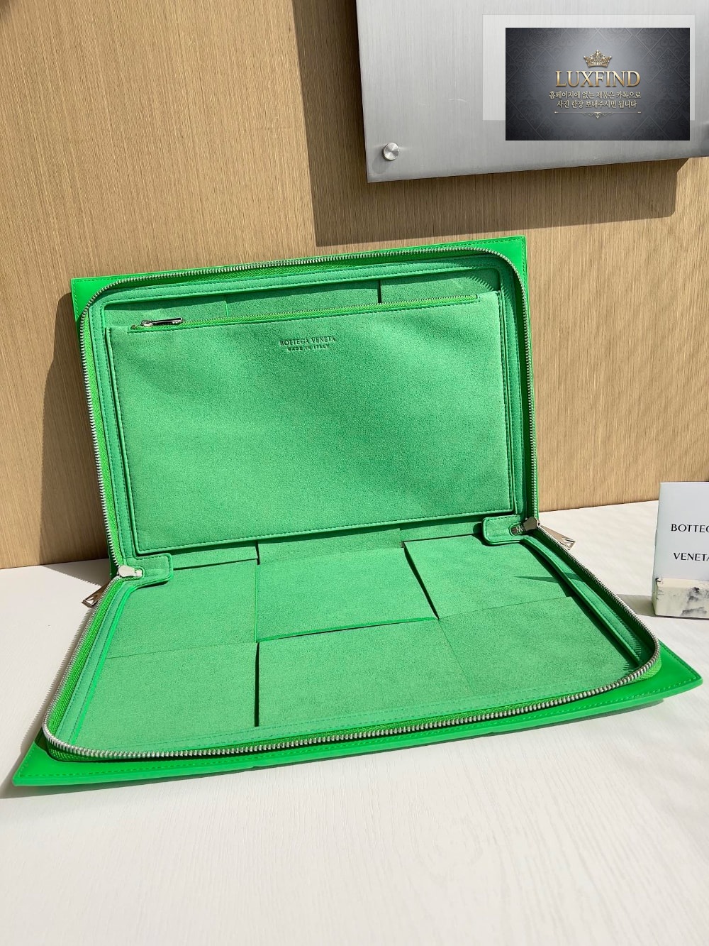Bottega Veneta Arco Document Case