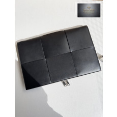 Bottega Veneta Arco Document Case