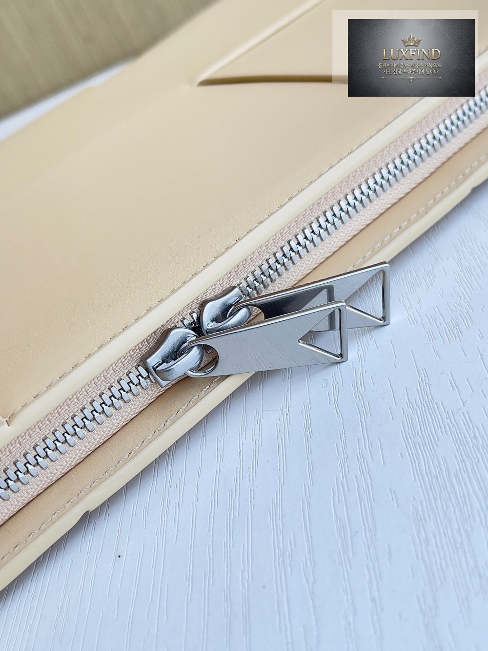 Bottega Veneta Arco Document Case