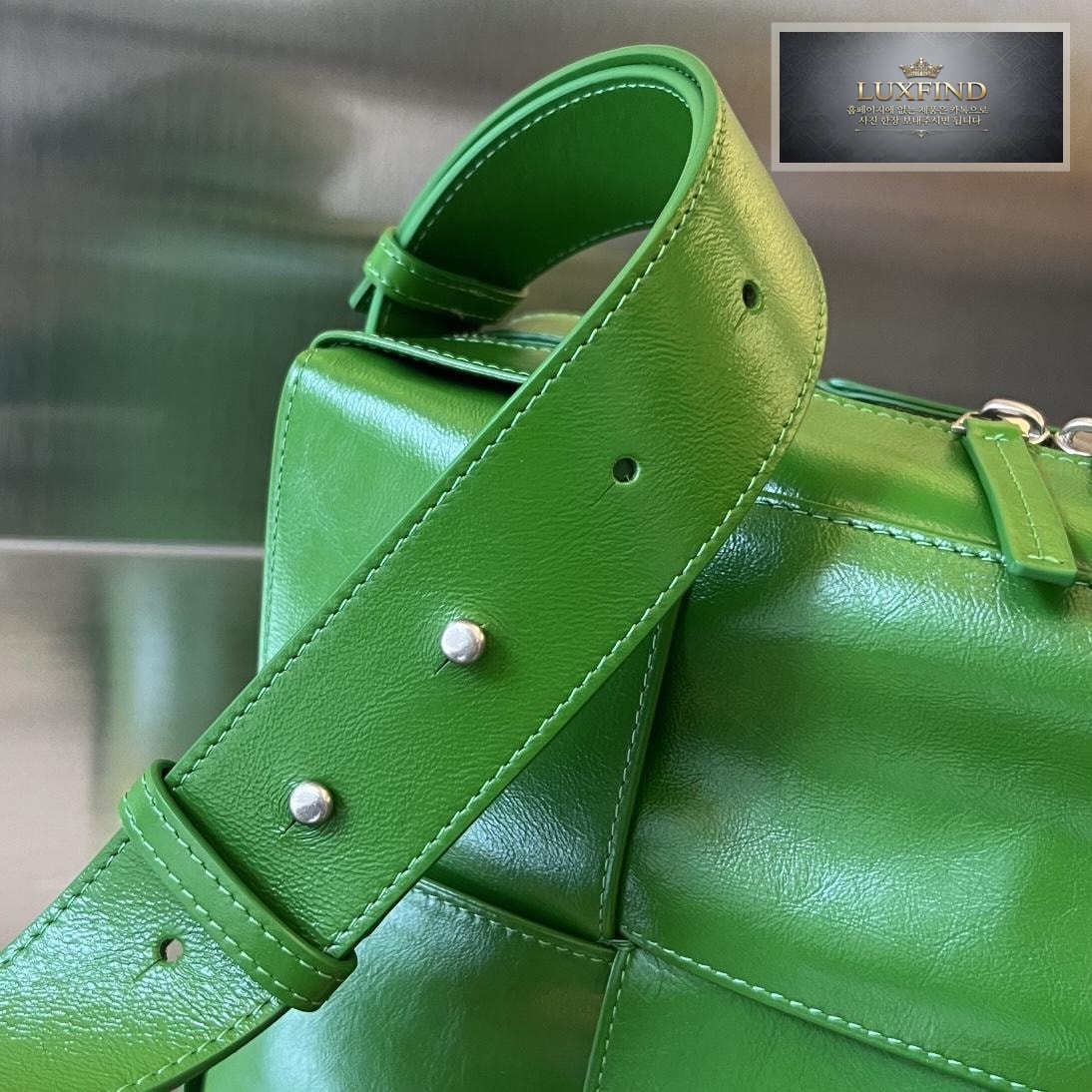 Bottega Veneta Arco Camera