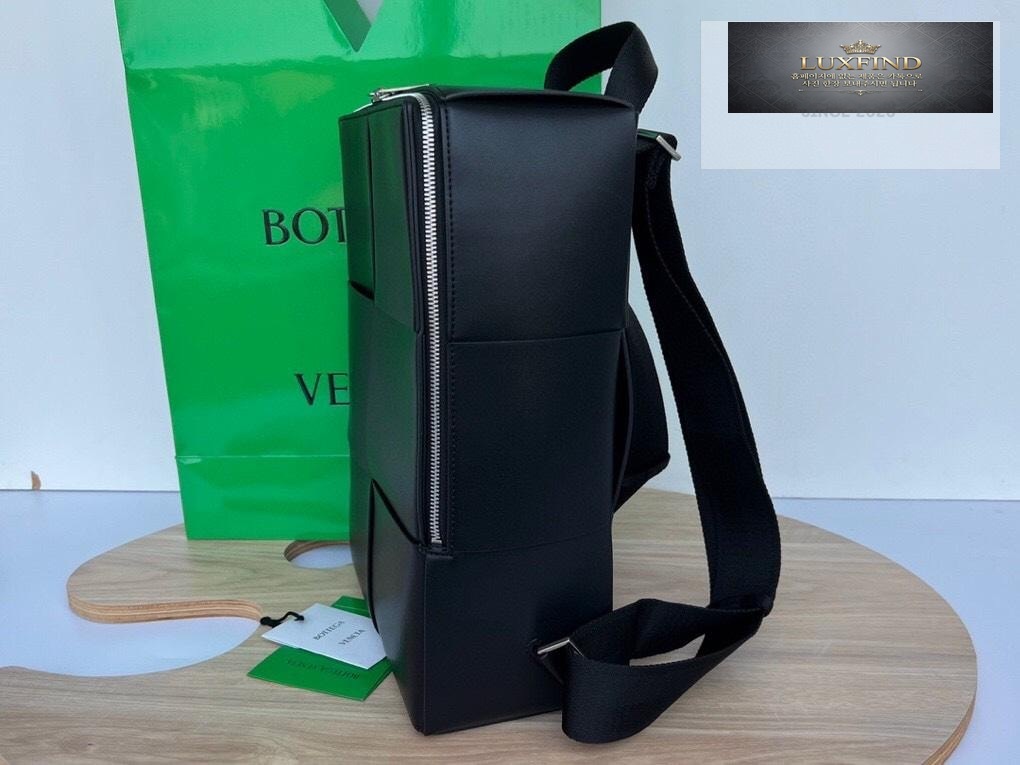 Bottega Veneta Arco BackPack