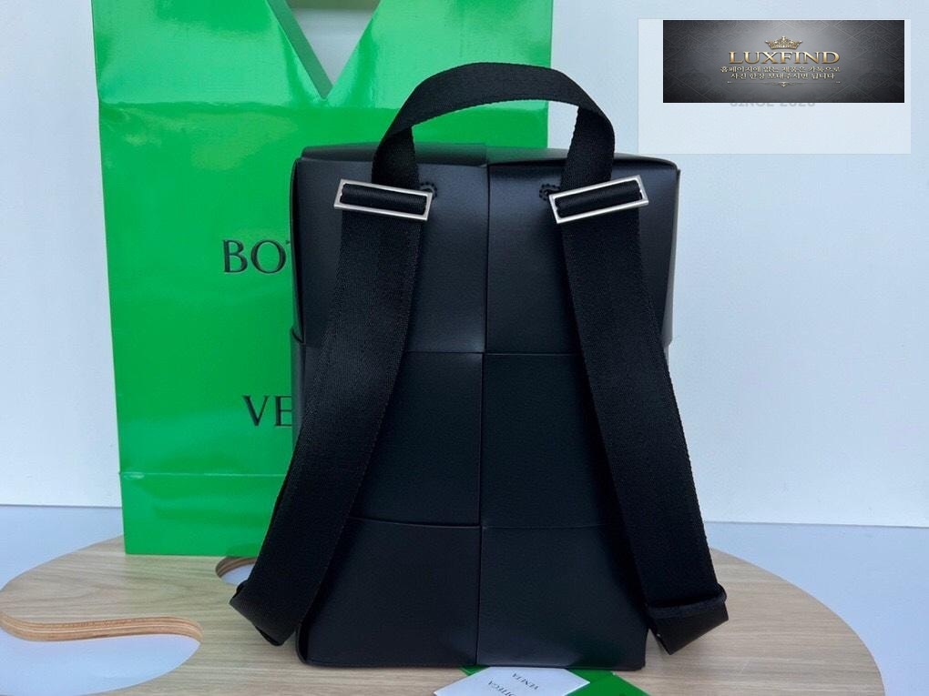 Bottega Veneta Arco BackPack
