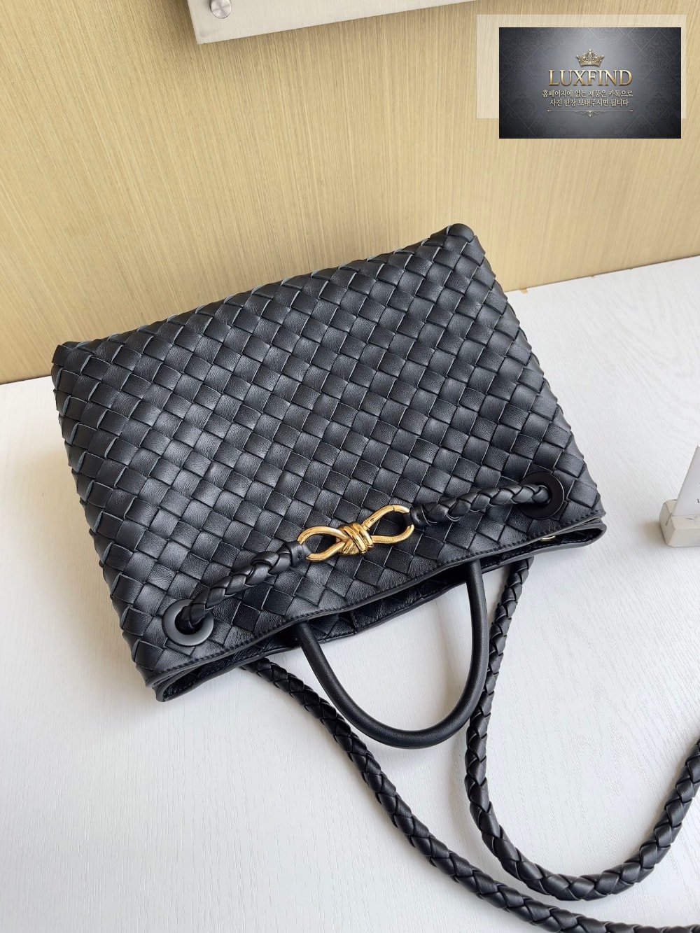 Bottega Veneta Andiamo Medium
