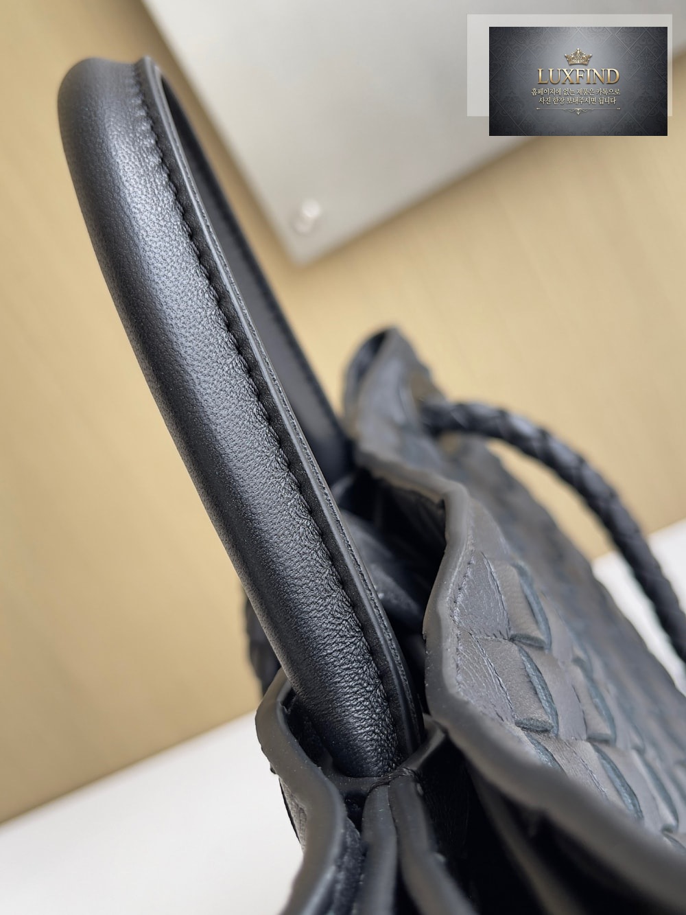 Bottega Veneta Andiamo Medium