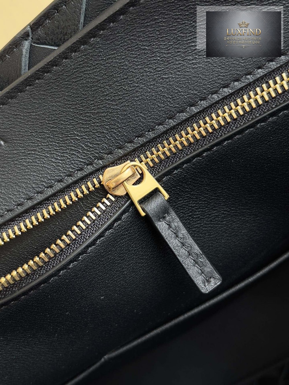 Bottega Veneta Andiamo Medium