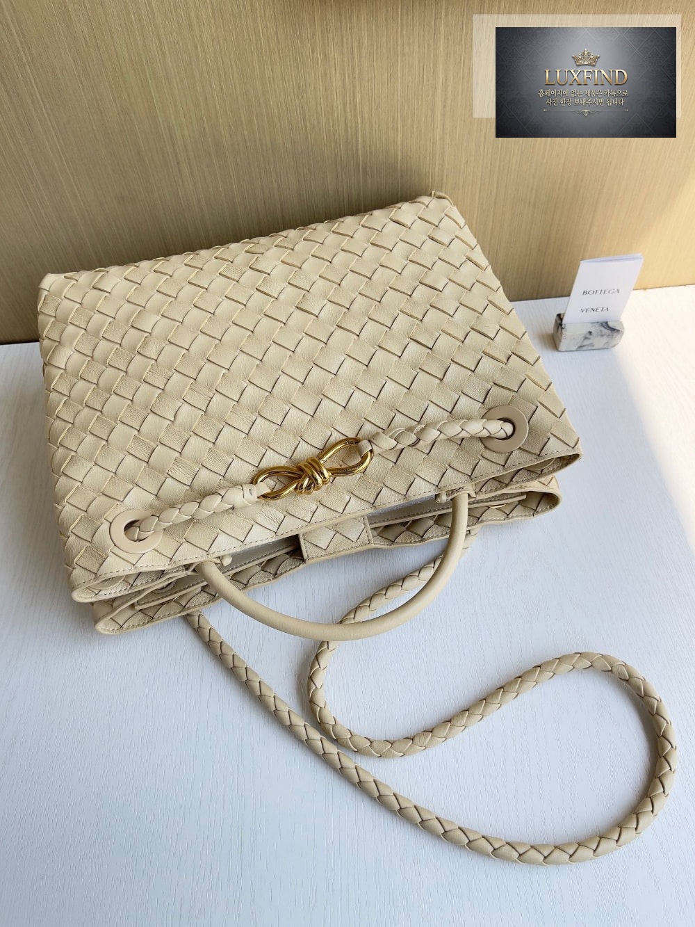Bottega Veneta Andiamo Medium