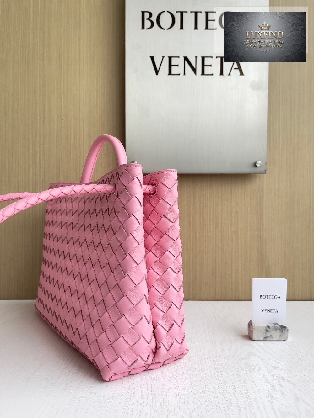 Bottega Veneta Andiamo Medium