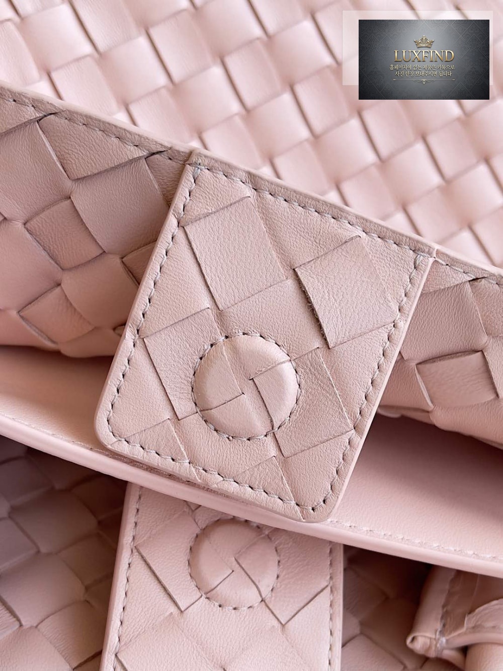 Bottega Veneta Andiamo Medium