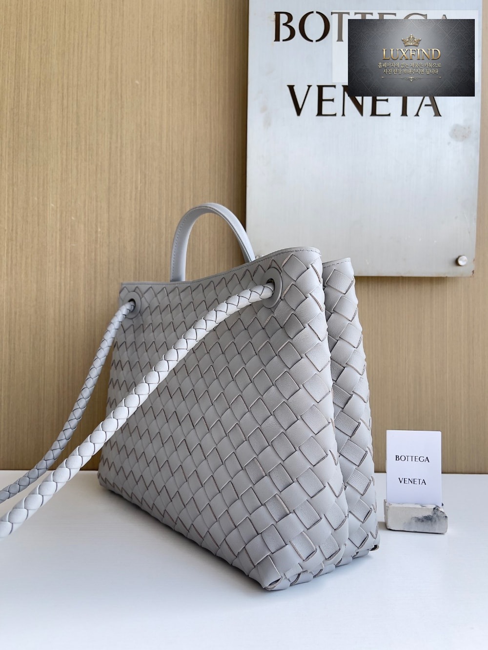 Bottega Veneta Andiamo Medium
