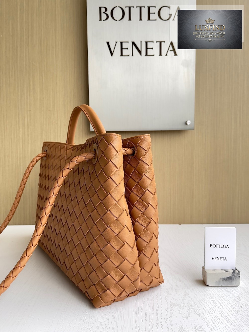 Bottega Veneta Andiamo Medium