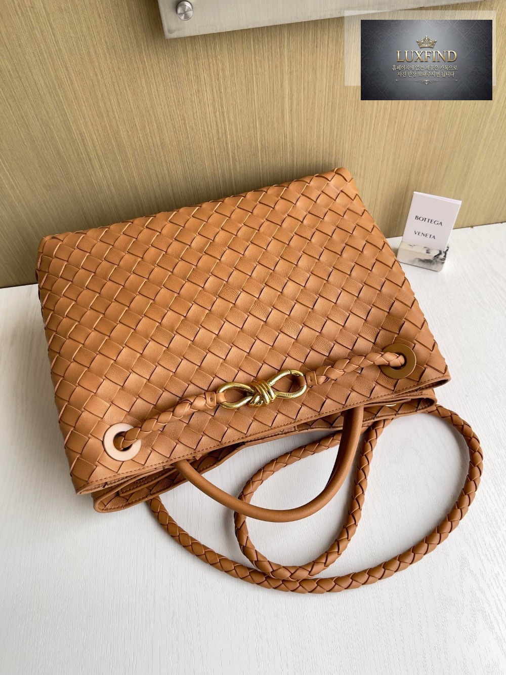 Bottega Veneta Andiamo Medium