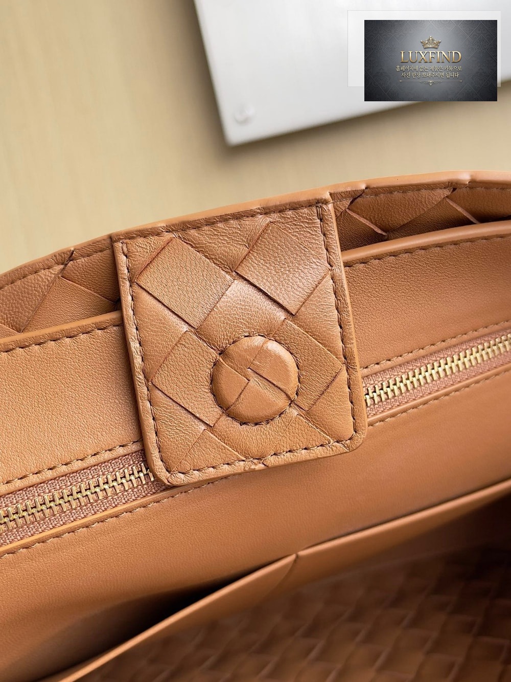 Bottega Veneta Andiamo Medium