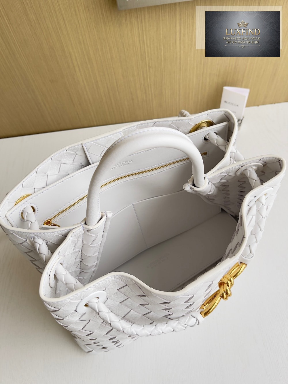 Bottega Veneta Andiamo Medium