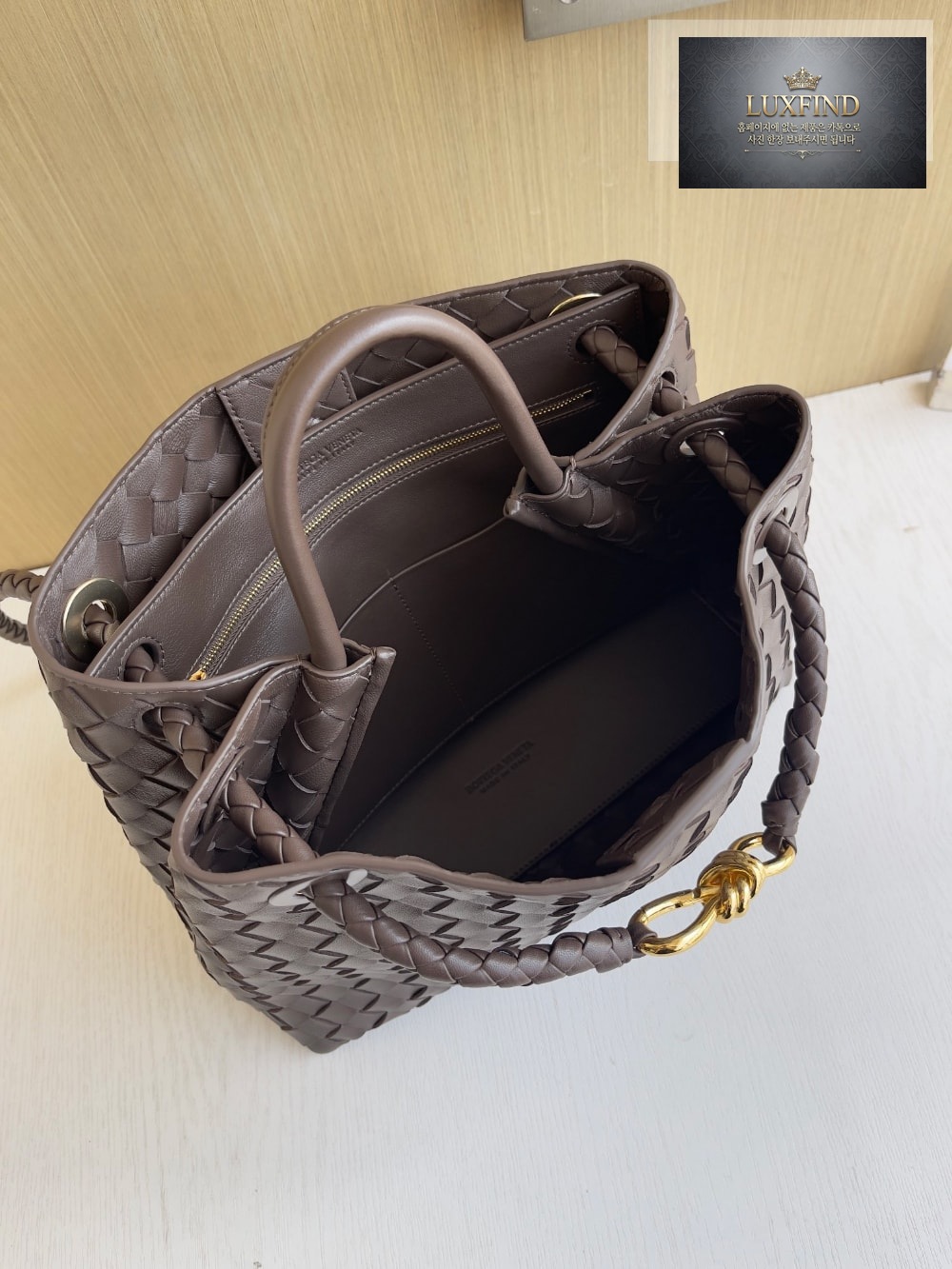 Bottega Veneta Andiamo Medium