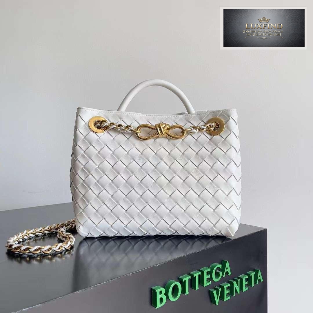 Bottega Veneta Andiamo Chain Strap