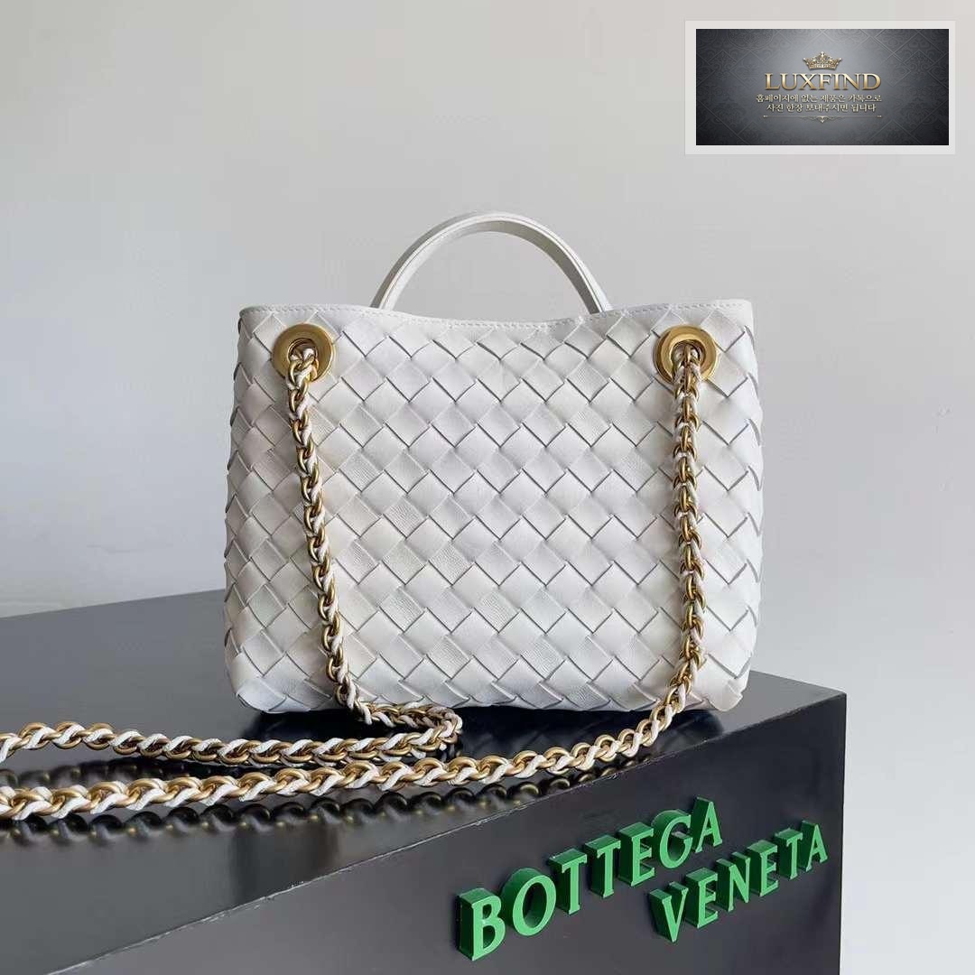 Bottega Veneta Andiamo Chain Strap