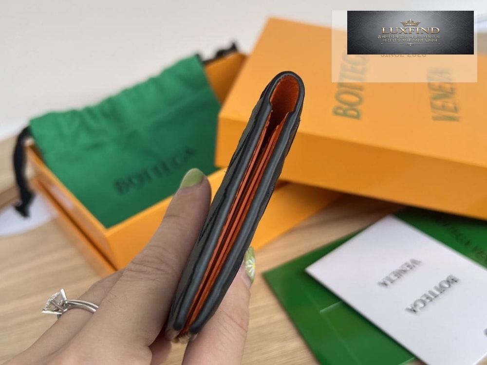 Bottega Veneta intrecciato Flap Card Case