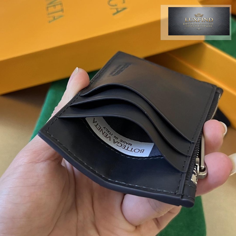 Bottega Veneta Zipped Card Case