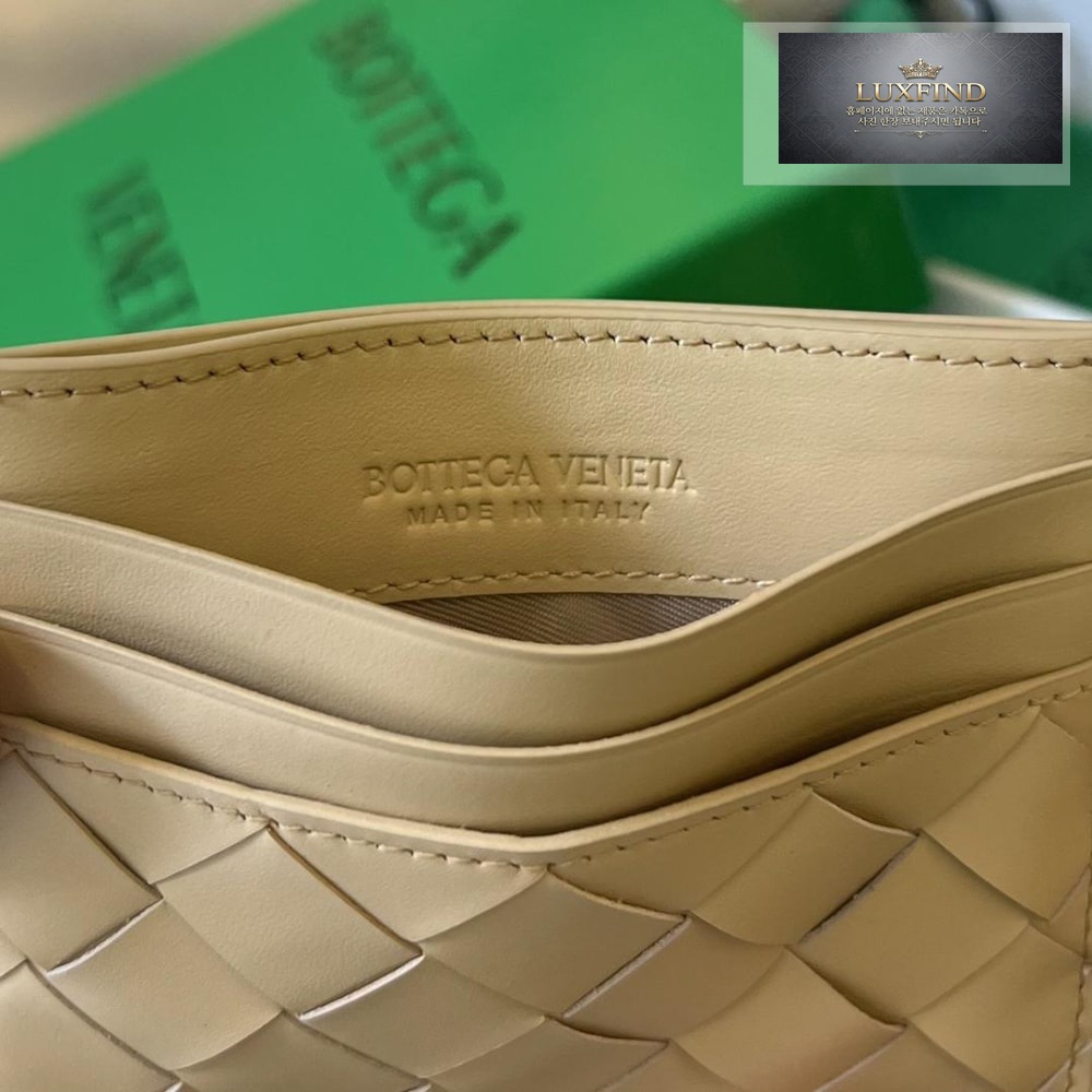 Bottega Veneta Intrecciato Credit Card Case