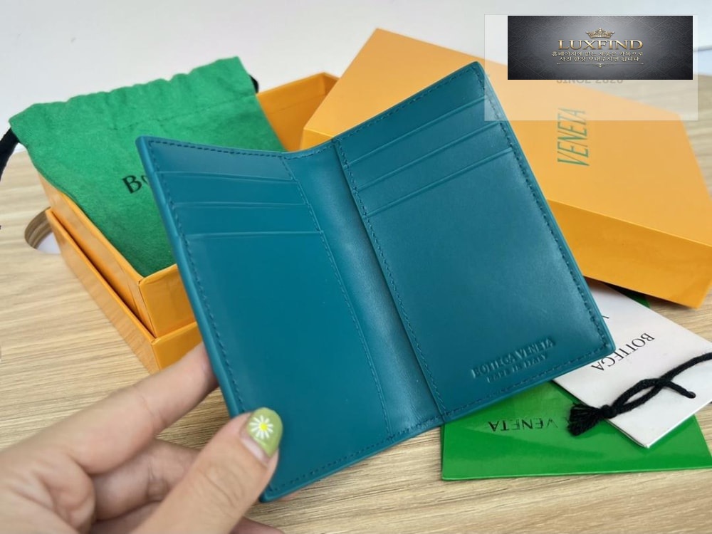 Bottega Veneta Cassete Flap Card Case