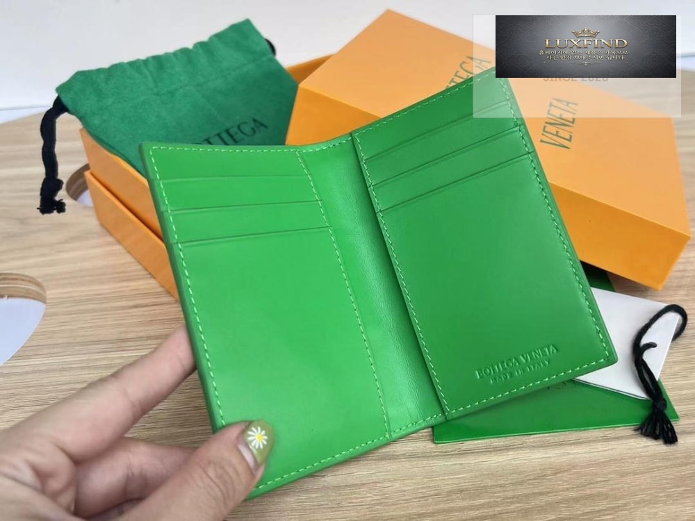 Bottega Veneta Cassete Flap Card Case