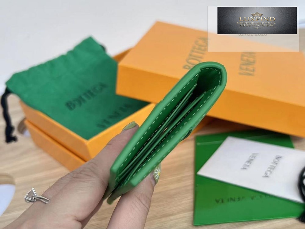 Bottega Veneta Cassete Flap Card Case