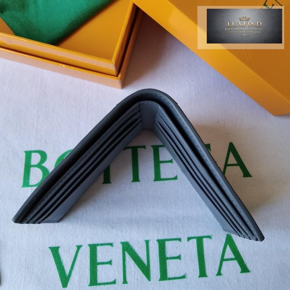 Bottega Veneta Casset Bi Fold Wallet