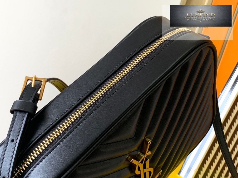 Saint Laurent Lou Camera Bag In Quilted Leather