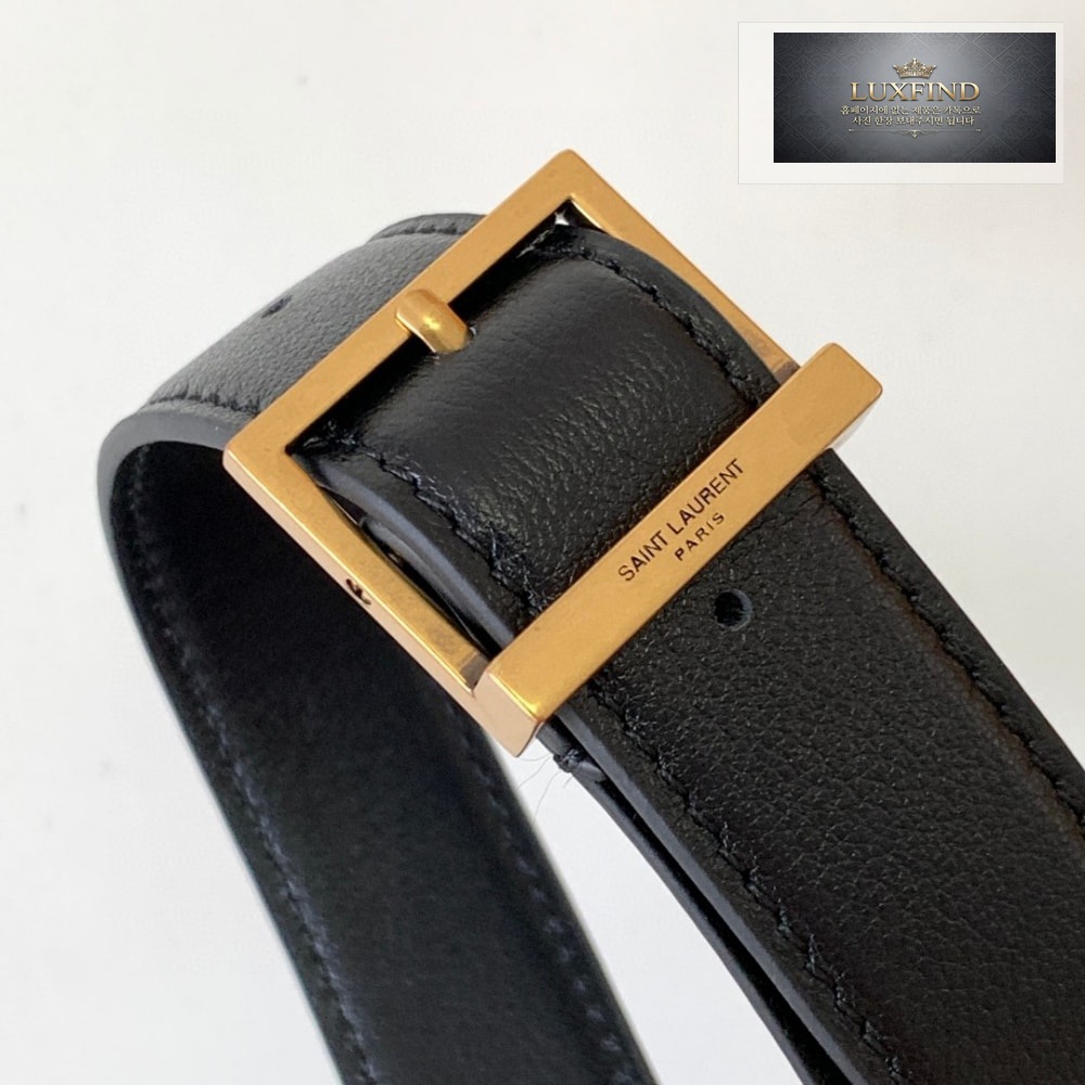 Saint Laurent Le 5 À 7 Supple Small In Grained Leather