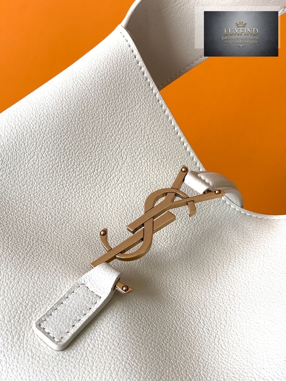 Saint Laurent Le 5 À 7 Supple Small In Grained Leather