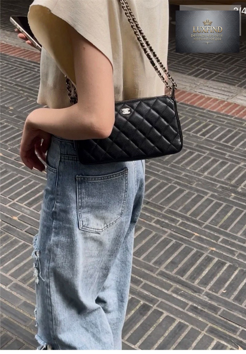 샤넬 25A 캐비어 미니 체인 숄더백