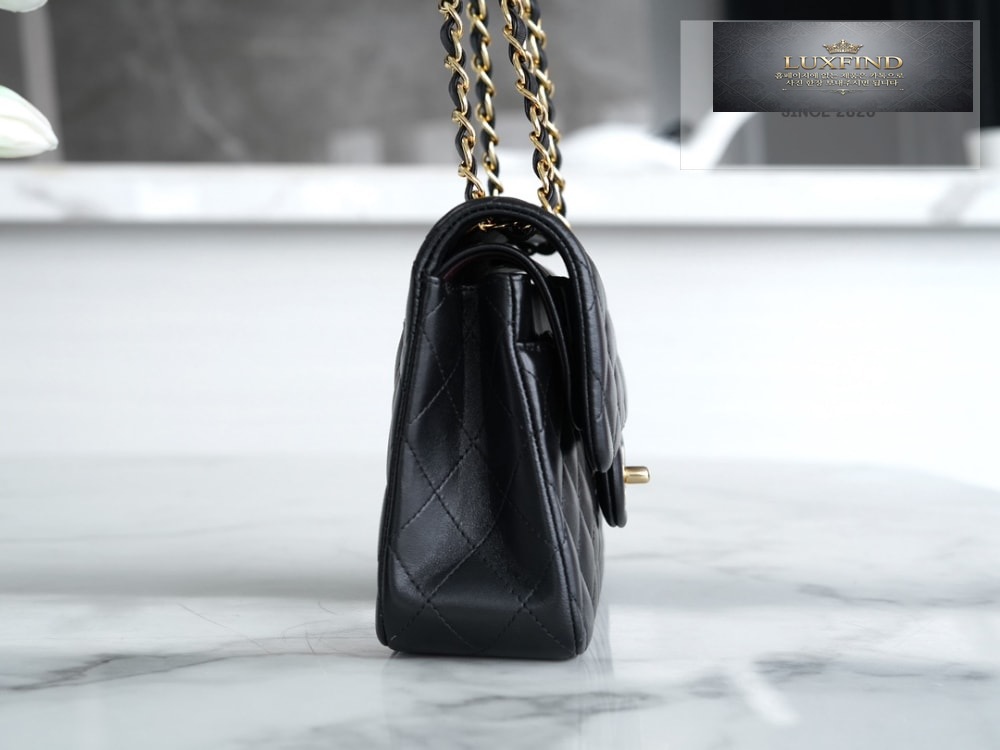 Chanel Classic Small Lam