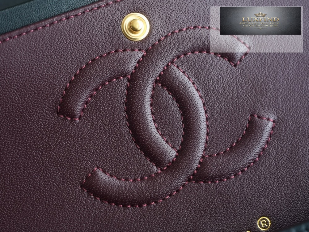 Chanel Classic Medium Lam