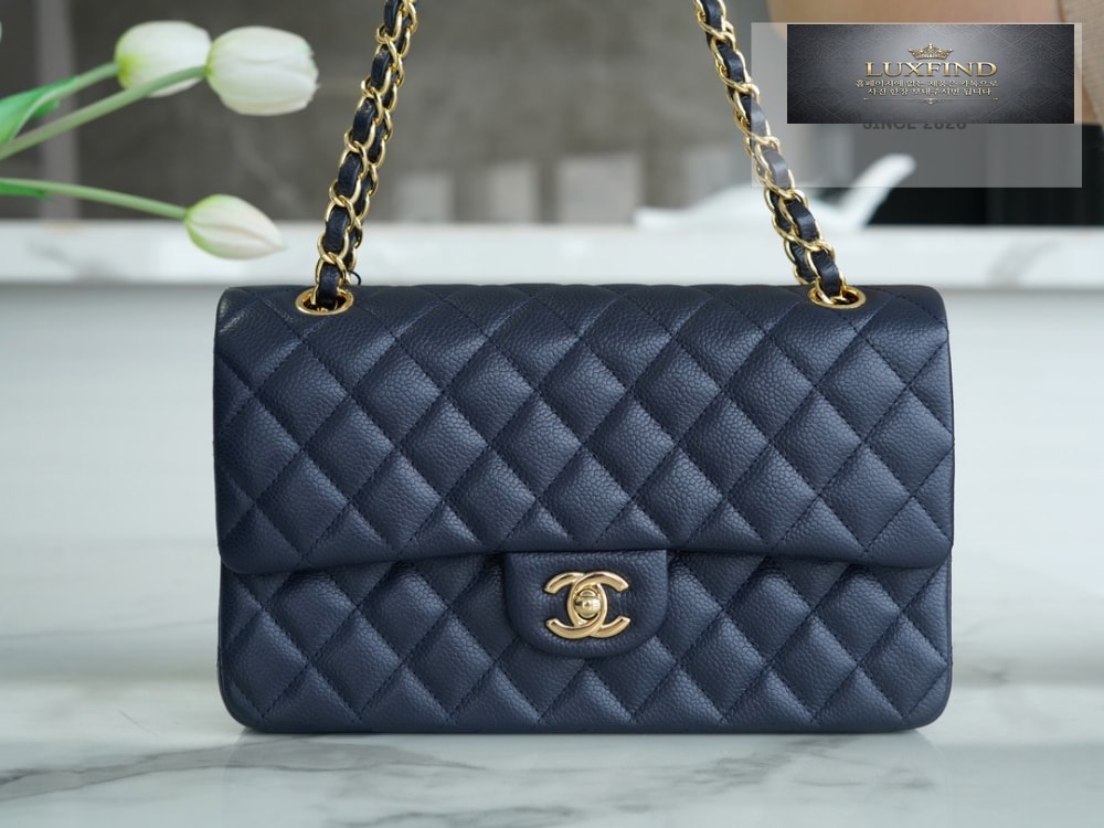 Chanel Classic Medium Caviar