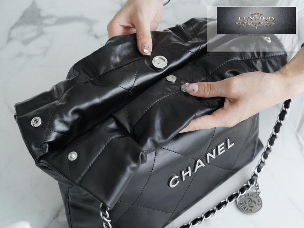 Chanel 22 Small