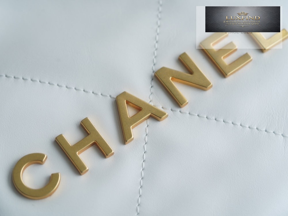 Chanel 22 Small