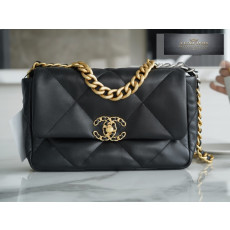 Chanel 19 Medium