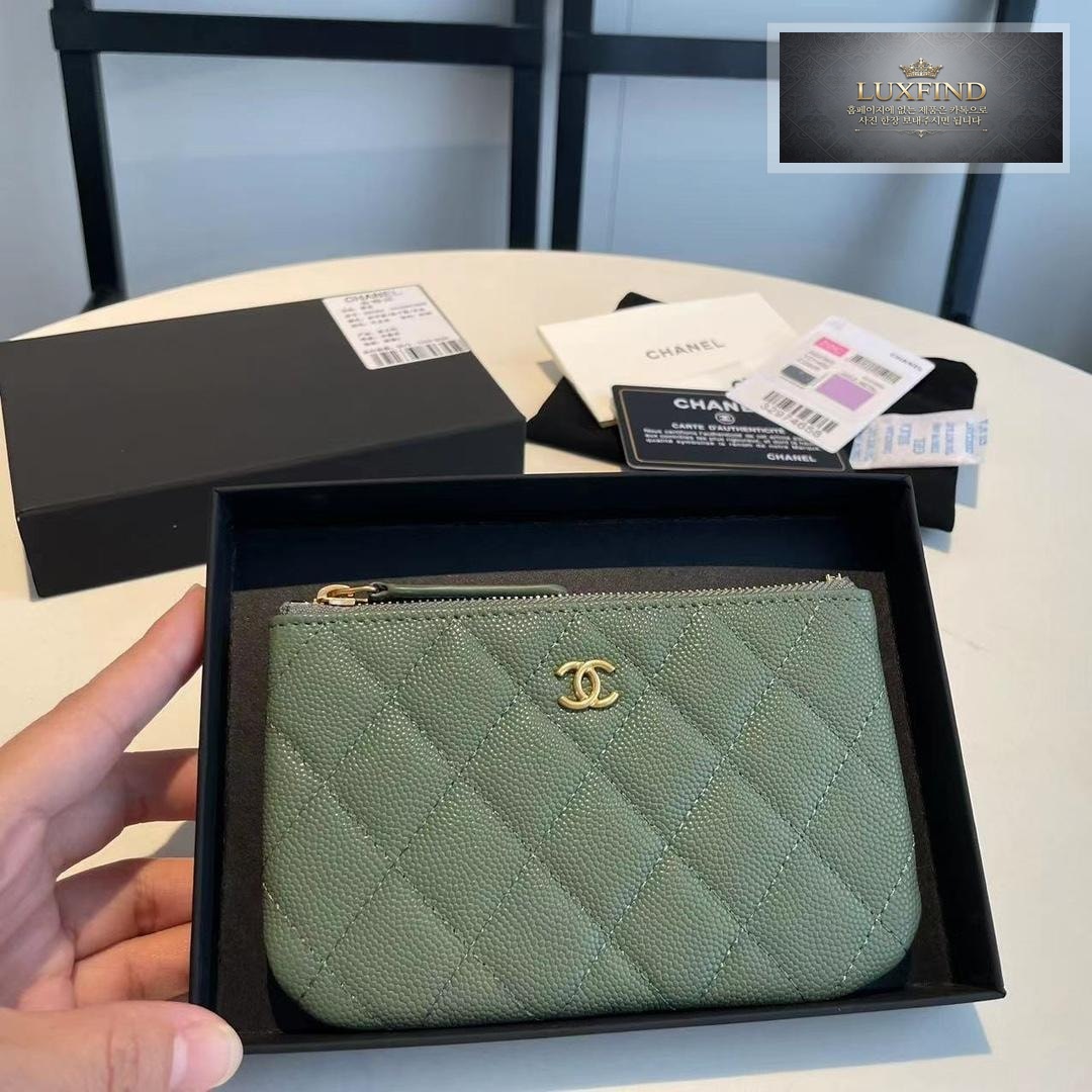 Chanel A82365