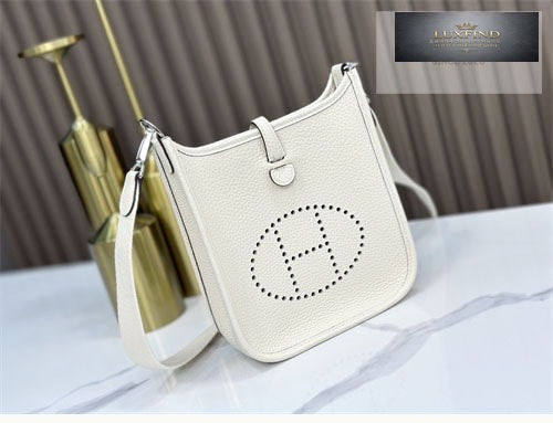 에르메스 미니 에블린 16 Mini Evelyne 16